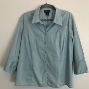 Lane Bryant Woman’s Button Down Shirt.  SZ 18/20.